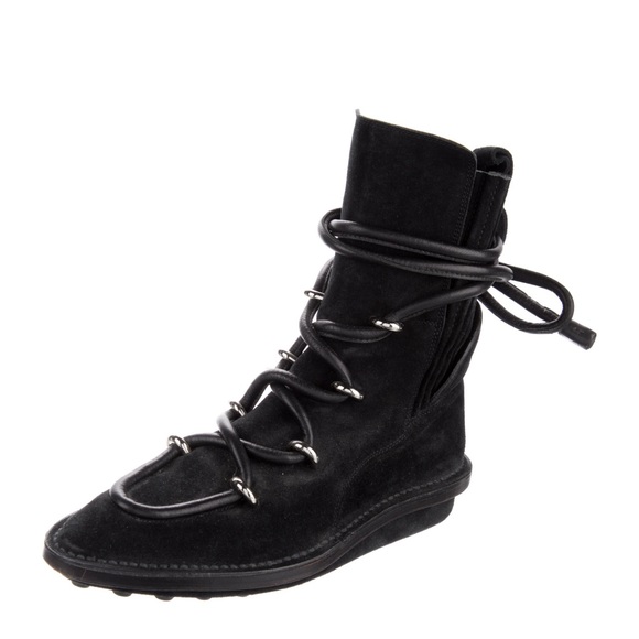 Balenciaga Suede Ankle Lace-Up Boots - Picture 6 of 8